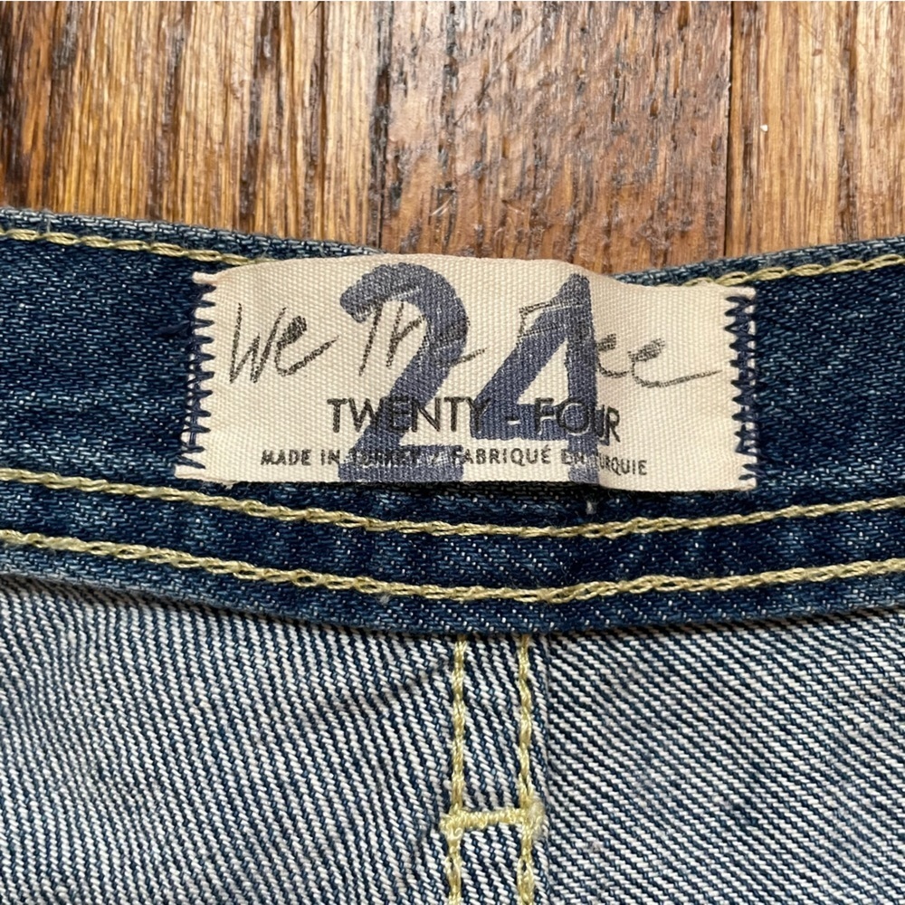 Free People Maggie Mid- Rise Straight-Leg Jean NWT - Picture 7 of 11